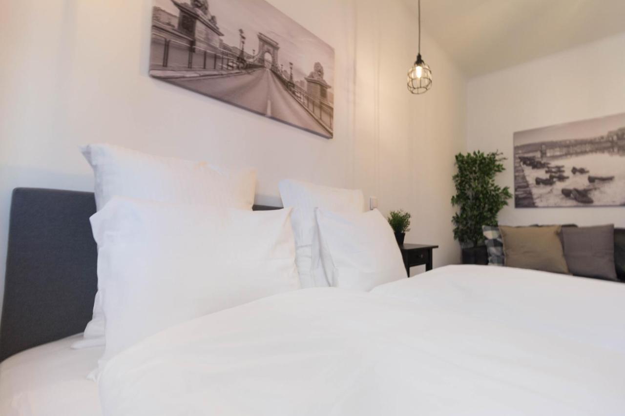 Standard By Hi5 - Madach Apartment Budapest
